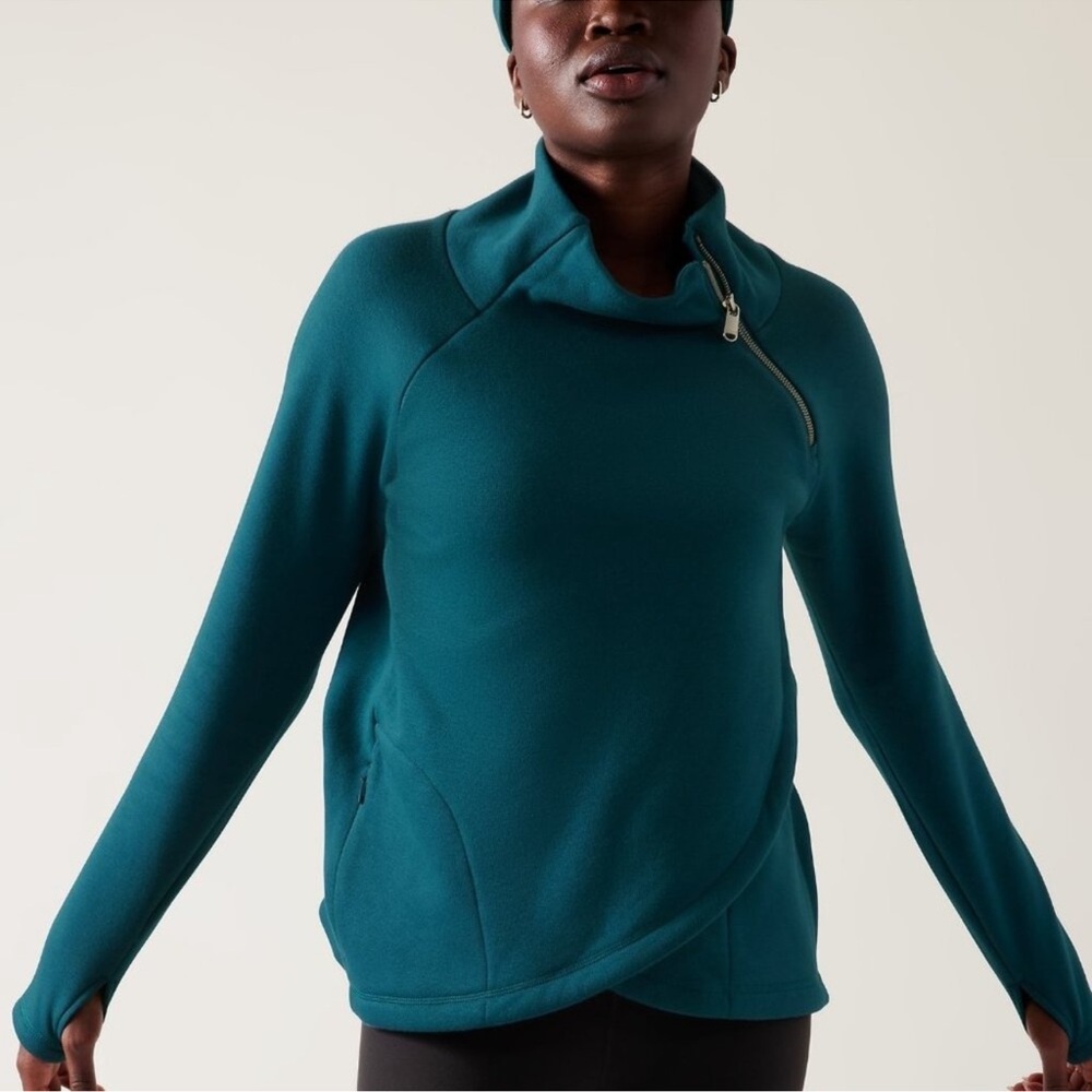 Athleta Cozy Karma Asym Pullover